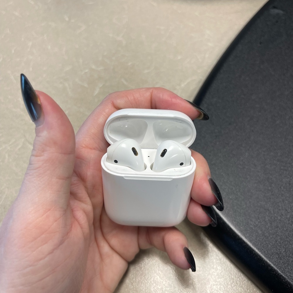 1st gen Apple AirPods